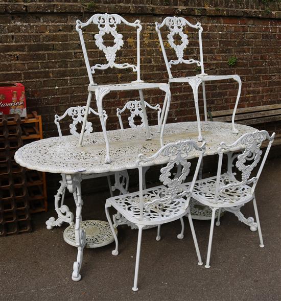 Metal garden table and 6 chairs